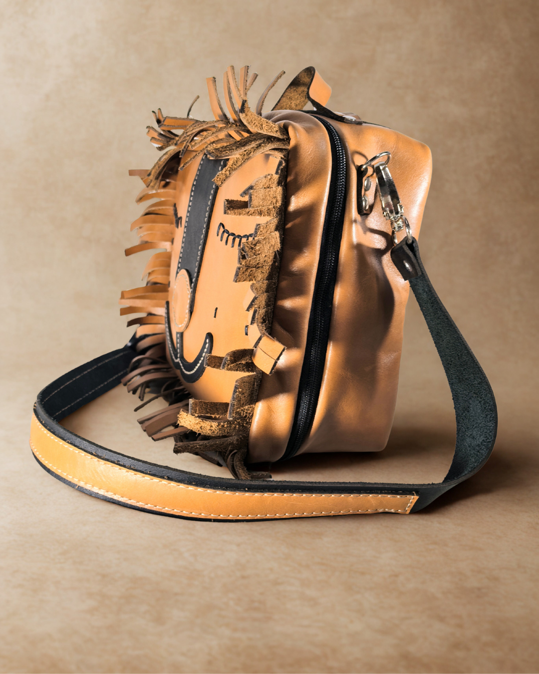 Leather Lion Lunch Bag - Cape Town Premium Handcrafted R920.00